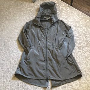 Athleta Drip Drop Rain Jacket in Olive Green Sz M $149